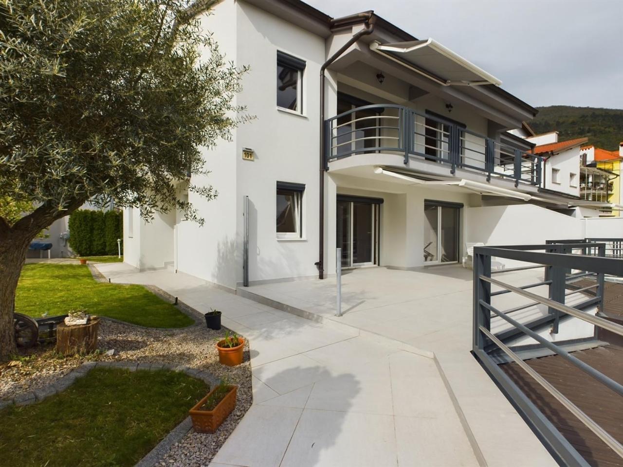 Villa Vila Lovran Bagian luar foto