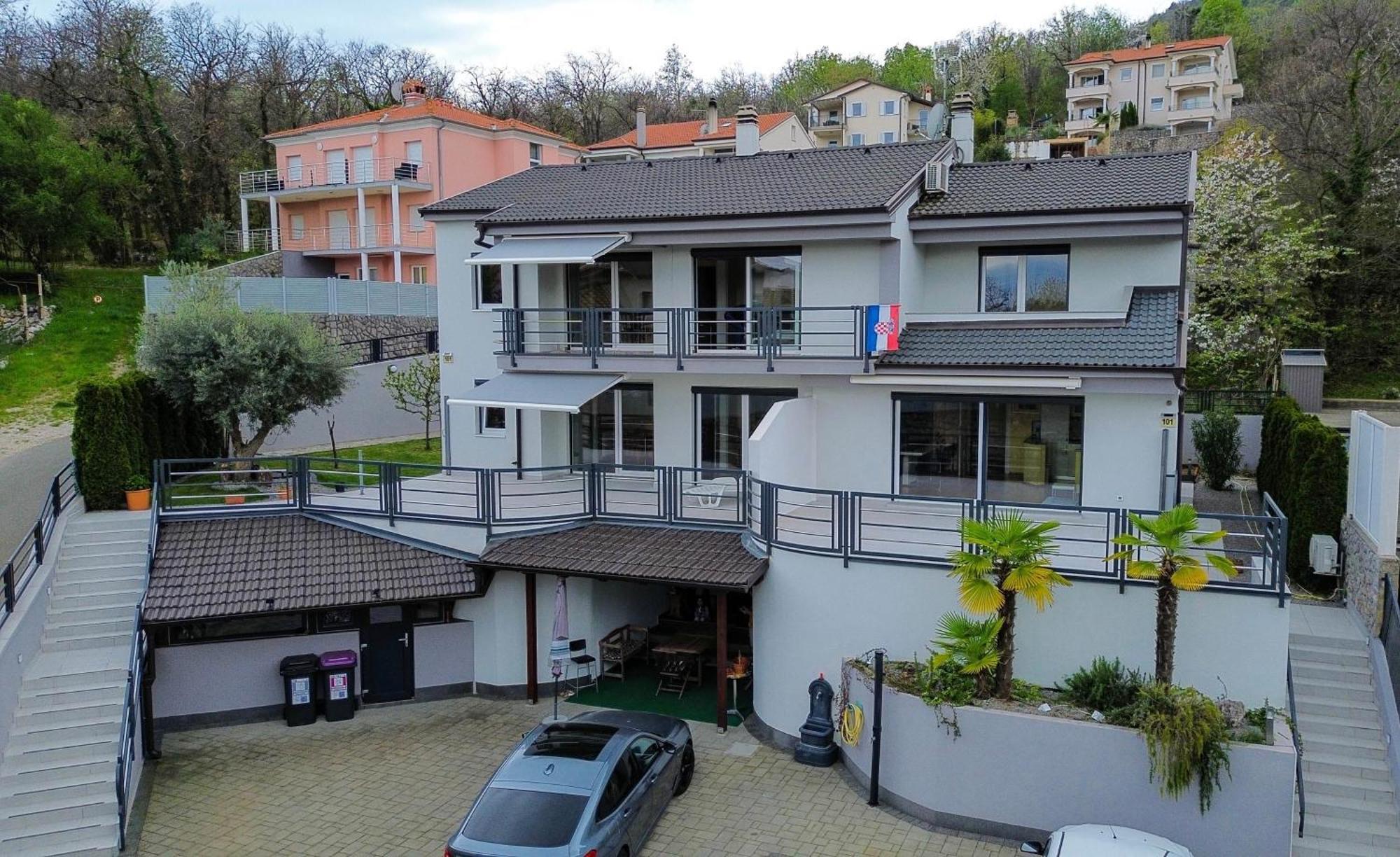 Villa Vila Lovran Bagian luar foto